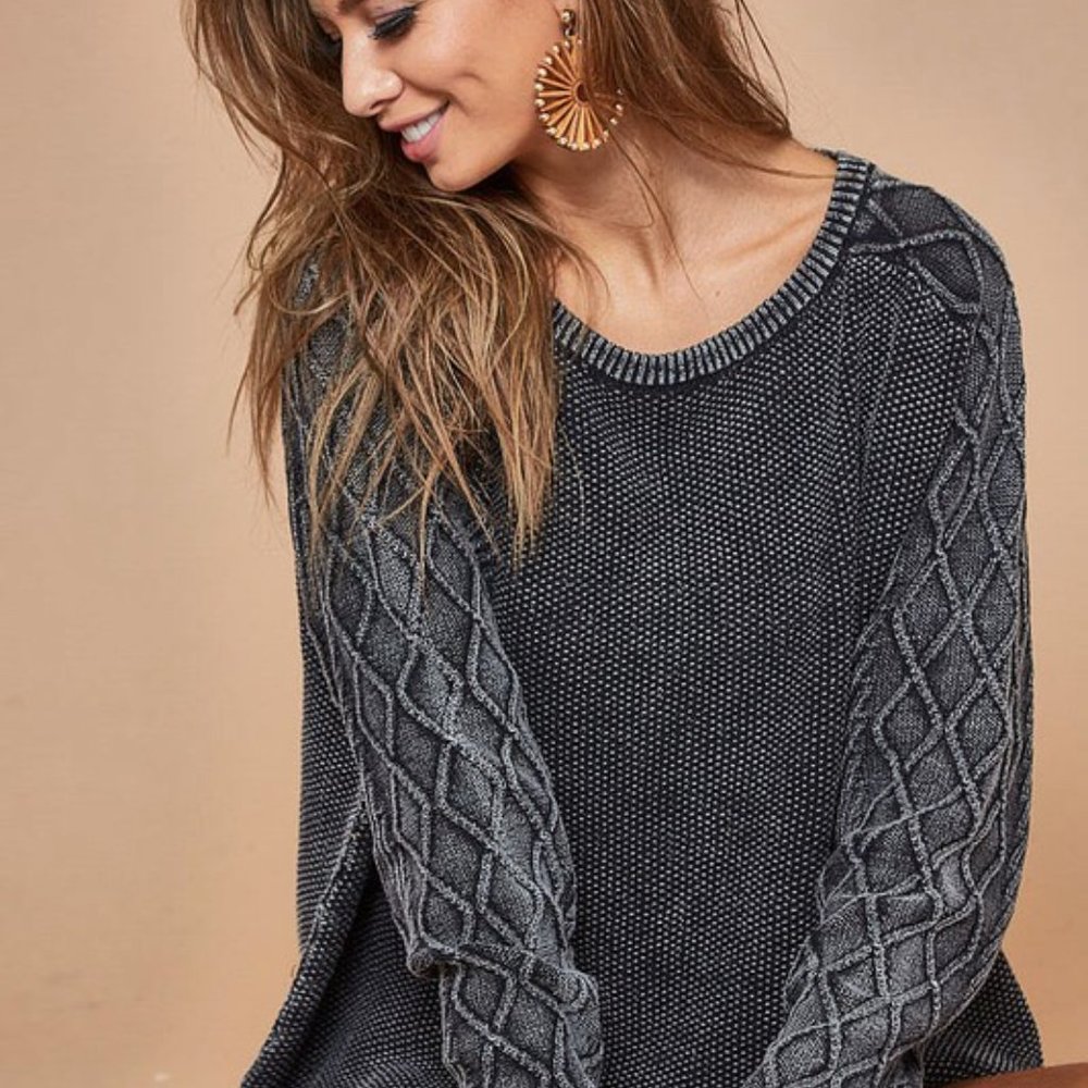 BiBi Ribbed Trim Round Neck Pullover - Picture 5 of 5